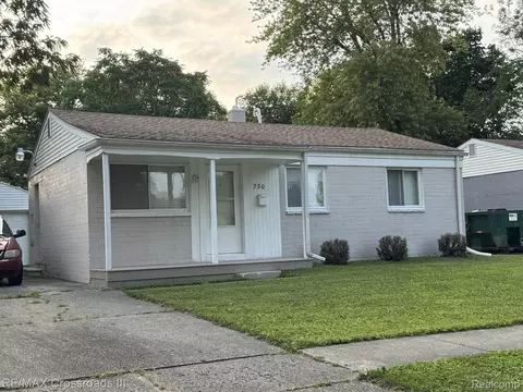 730 Fox Ave, Ypsilanti, MI 48198