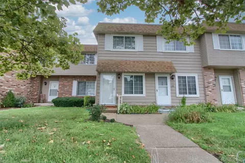 468 Riverbend Dr, Milan, MI 48160