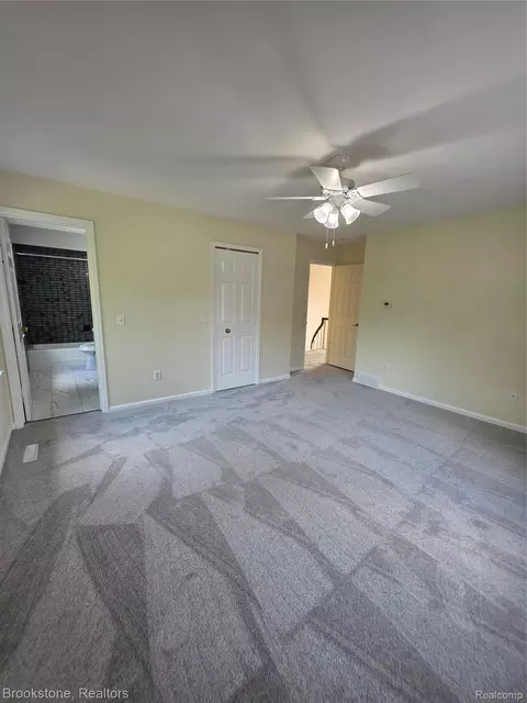 Bedroom - 1210 Springborrow Dr, Flint, MI 48532 photo 2 of 5