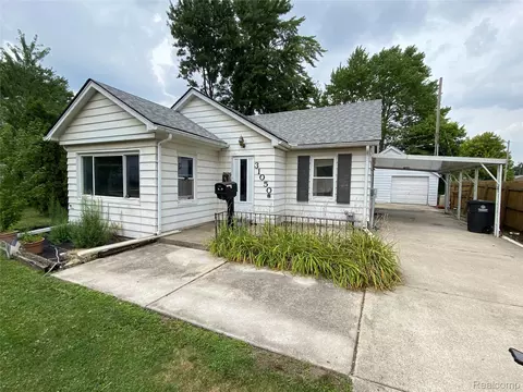 31050 Maplewood St, Westland, MI 48185