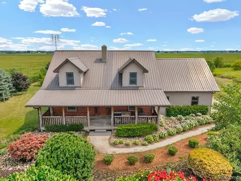 7252 Gosline Rd, Burnside, MI 48416