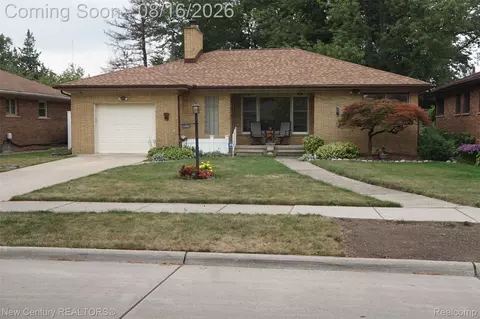 12831 Northfield Blvd, Oak Park, MI 48237