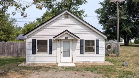 5434 Davison Rd, Elba, MI 48446
