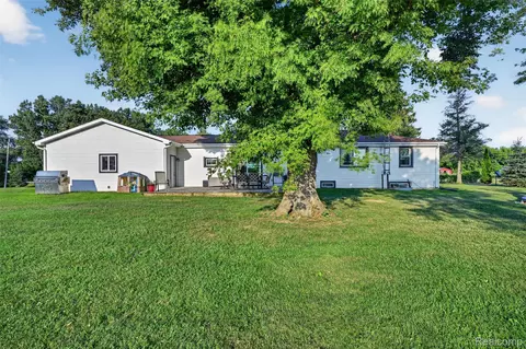 Exterior - 7369 N Webster Rd, Mount Morris, MI 48458 photo 8 of 13