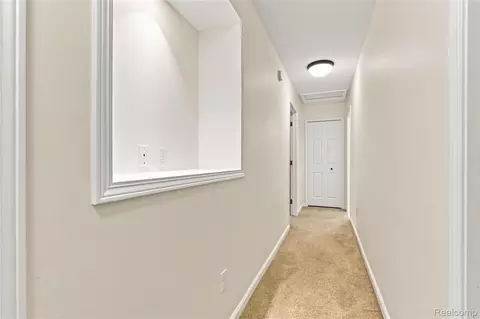 Entry Way - 2318 Flagstone Dr, Flint, MI 48433 photo 1 of 3