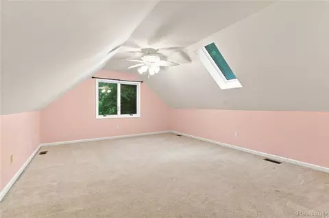 Bedroom - 2318 Flagstone Dr, Flint, MI 48433 photo 5 of 12