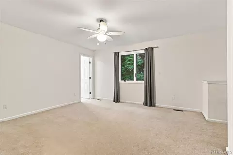 Bedroom - 2318 Flagstone Dr, Flint, MI 48433 photo 1 of 12