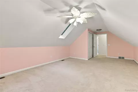 Bedroom - 2318 Flagstone Dr, Flint, MI 48433 photo 6 of 12