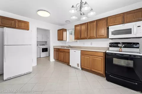 Kitchen - 6880 Janet St, Taylor, MI 48180 photo 1 of 3