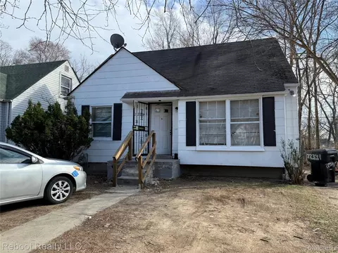 22341 Lyndon St, Detroit, MI 48223