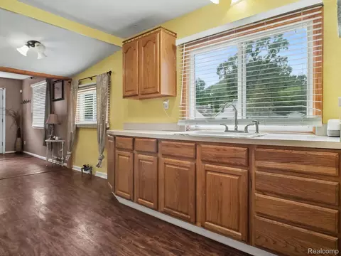 Entry Way - 1444 E Williamson Ave, Burton, MI 48529 photo 1 of 1