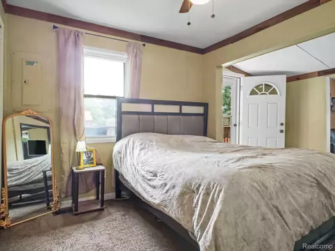 Bedroom - 1444 E Williamson Ave, Burton, MI 48529 photo 2 of 4