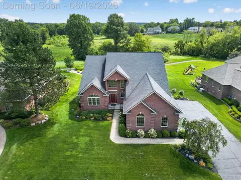 3747 Honors Way, Genoa, MI 48843