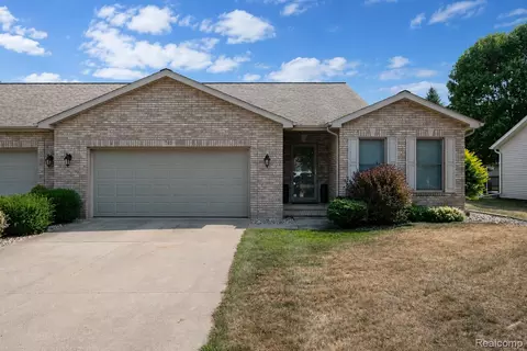 703 Andrew Dr, Frankenmuth, MI 48734
