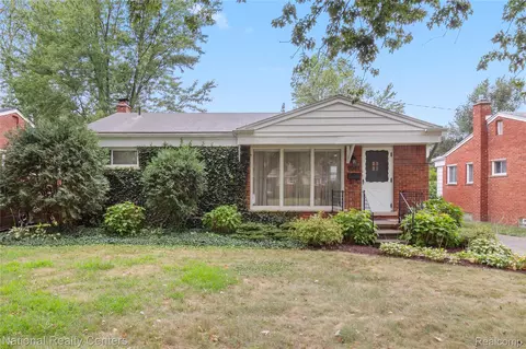 9051 Nathaline, Redford, MI 48239