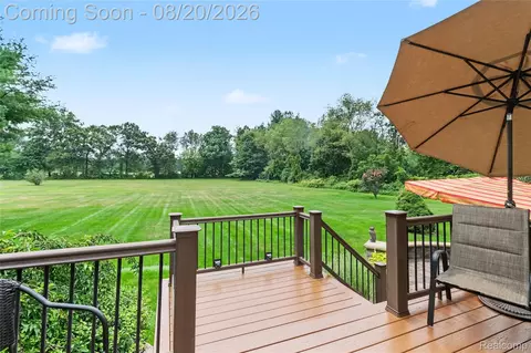 Exterior - 4678 Edinburgh Dr, Genoa, MI 48843 photo 4 of 11