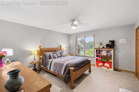 Bedroom - 4678 Edinburgh Dr, Genoa, MI 48843 photo 2 of 3