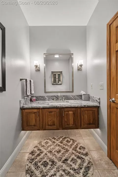 Bath - 4678 Edinburgh Dr, Genoa, MI 48843 photo 4 of 8