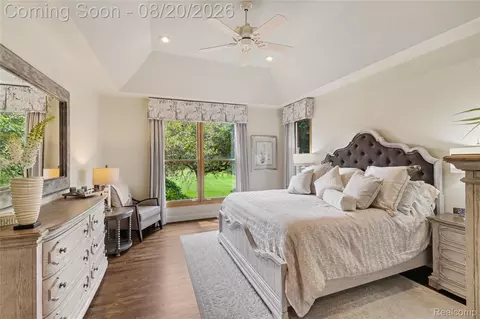 Bedroom - 4678 Edinburgh Dr, Genoa, MI 48843 photo 1 of 3