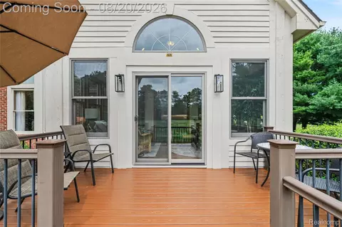 Exterior - 4678 Edinburgh Dr, Genoa, MI 48843 photo 9 of 11