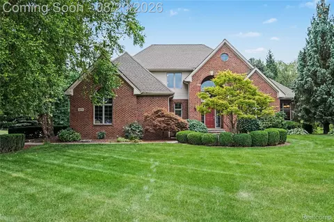 Exterior - 4678 Edinburgh Dr, Genoa, MI 48843 photo 11 of 11