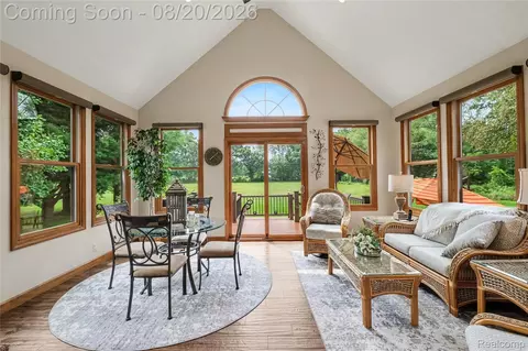 Exterior - 4678 Edinburgh Dr, Genoa, MI 48843 photo 6 of 11