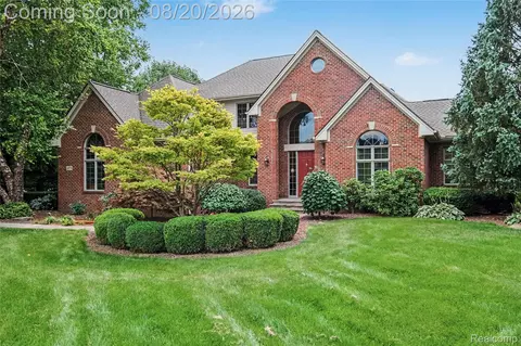 Exterior - 4678 Edinburgh Dr, Genoa, MI 48843 photo 1 of 11