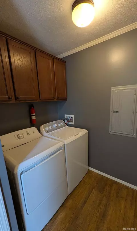Other - 23630 Hickory, Brownstown, MI 48174 photo 4 of 9