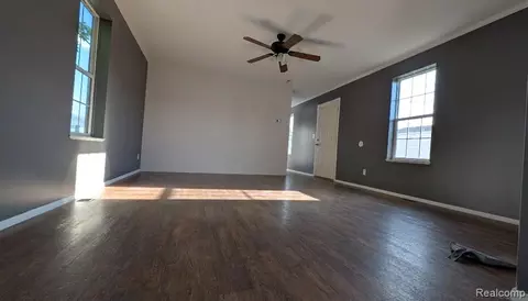 Living - 23630 Hickory, Brownstown, MI 48174 photo 1 of 1