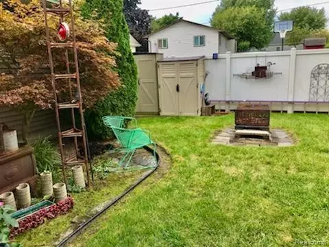 Exterior - 4090 Violet Ave, St. Clair, MI 48079 photo 3 of 6
