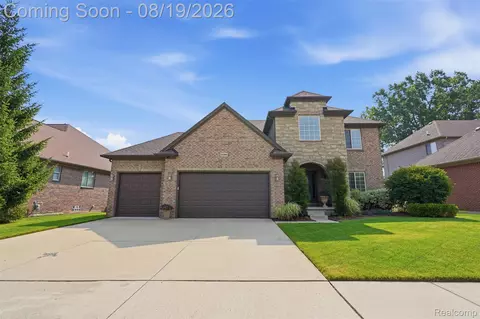 55362 Estates Ln, Macomb, MI 48042