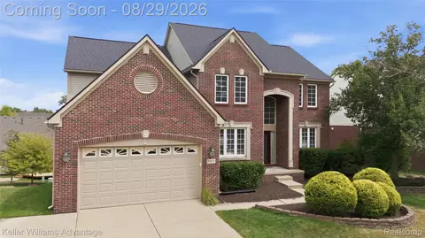 17012 Algonquin Dr, Northville, MI 48168