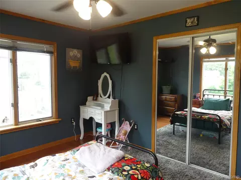 Bedroom - 8335 Pardee Rd, Taylor, MI 48180 photo 2 of 3