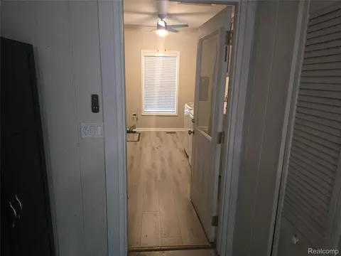 Entry Way - 402 E Buchanan St, Saint Johns, MI 48879 photo 1 of 1