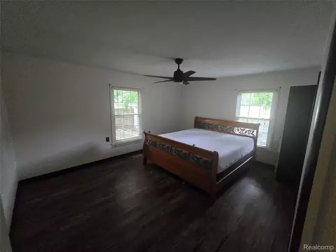 Bedroom - 402 E Buchanan St, Saint Johns, MI 48879 photo 1 of 3