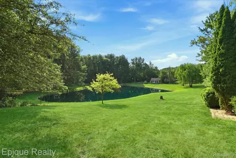 Exterior - 11315 Lippincott Blvd E, Davison, MI 48423 photo 3 of 5