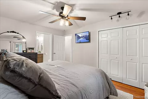 Bedroom - 6023 Paramus, Independence, MI 48346 photo 2 of 4