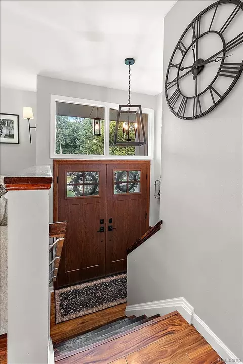 Entry Way - 6023 Paramus, Independence, MI 48346 photo 1 of 3