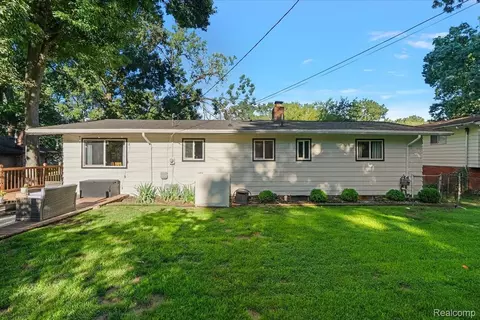Exterior - 6023 Paramus, Independence, MI 48346 photo 8 of 12