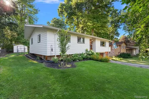 Other - 6023 Paramus, Independence, MI 48346 photo 13 of 16