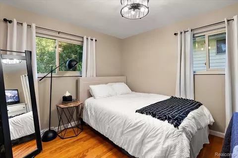 Bedroom - 6023 Paramus, Independence, MI 48346 photo 4 of 4