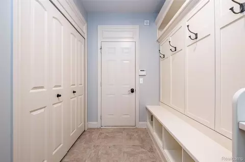 Entry Way - 48850 Austrian Pine Dr, Macomb, MI 48044 photo 5 of 9