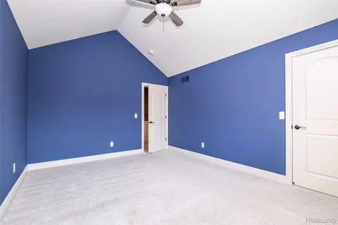Bedroom - 48850 Austrian Pine Dr, Macomb, MI 48044 photo 6 of 8