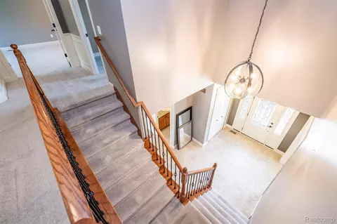 Entry Way - 48850 Austrian Pine Dr, Macomb, MI 48044 photo 7 of 9