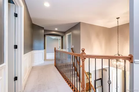Entry Way - 48850 Austrian Pine Dr, Macomb, MI 48044 photo 8 of 9