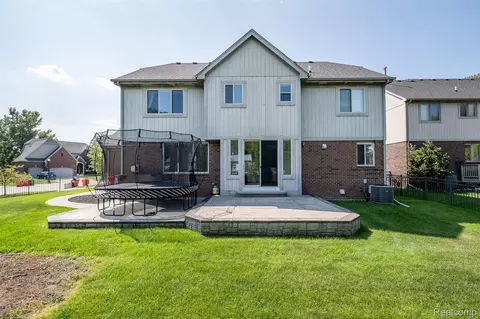 Exterior - 48850 Austrian Pine Dr, Macomb, MI 48044 photo 10 of 12
