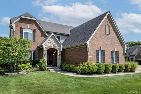 Exterior - 48850 Austrian Pine Dr, Macomb, MI 48044 photo 2 of 12