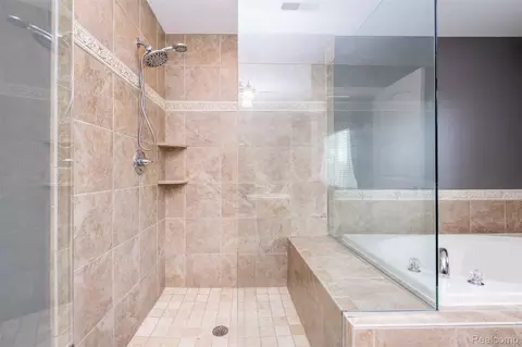Bath - 48850 Austrian Pine Dr, Macomb, MI 48044 photo 3 of 6