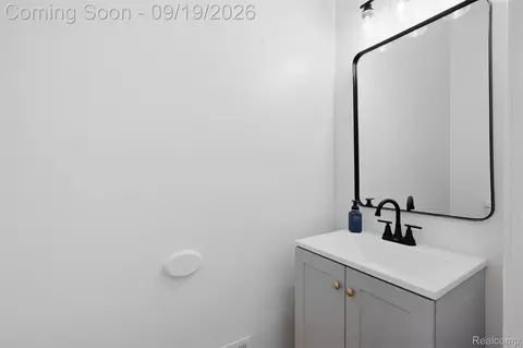 Bath - 2974 Cedar Lake Rd, Marion, MI 48843 photo 1 of 6