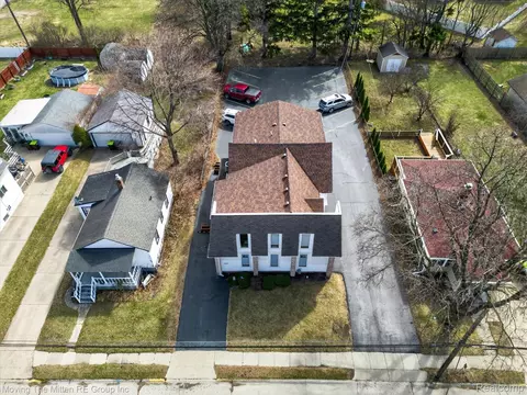 View/Area - 175 2nd St, Belleville, MI 48111 photo 3 of 15